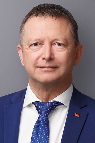 Dieter Stier