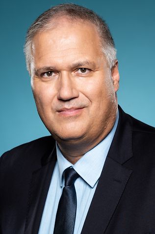 Stefan Henze