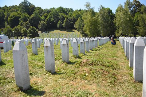 Deutscher Bundestag - Aussprache zum Jahrestag des Völkermords von Srebrenica