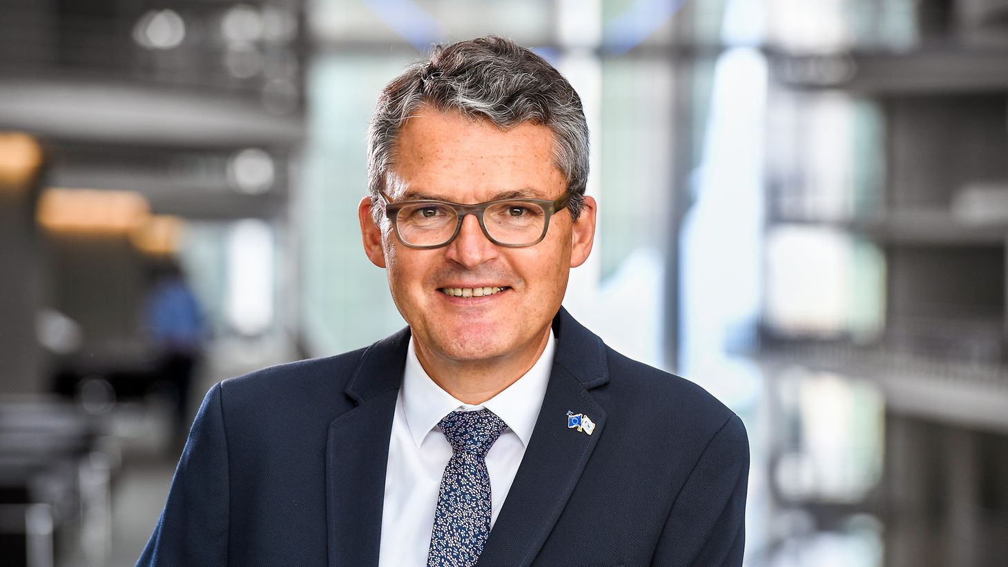 Deutscher Bundestag - Kiesewetter: Unterstützung zum Schutz unserer Partner und Verbündeten anbieten