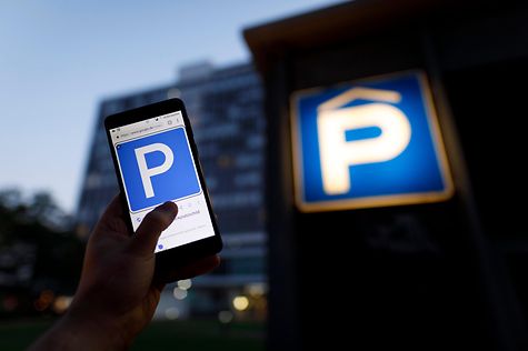Deutscher Bundestag - Digitalisierung von Führer­scheinen und zur Parkraum­kontrolle...