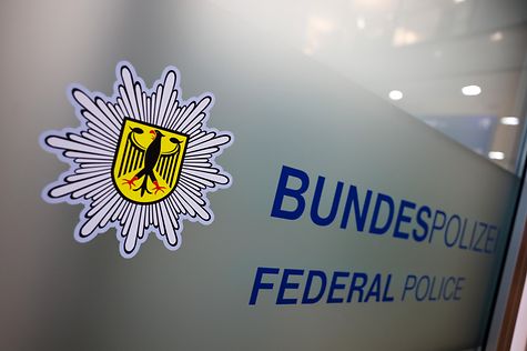 Deutscher Bundestag - Abstimmung über erweiterte Befugnisse für die Bundespolizei