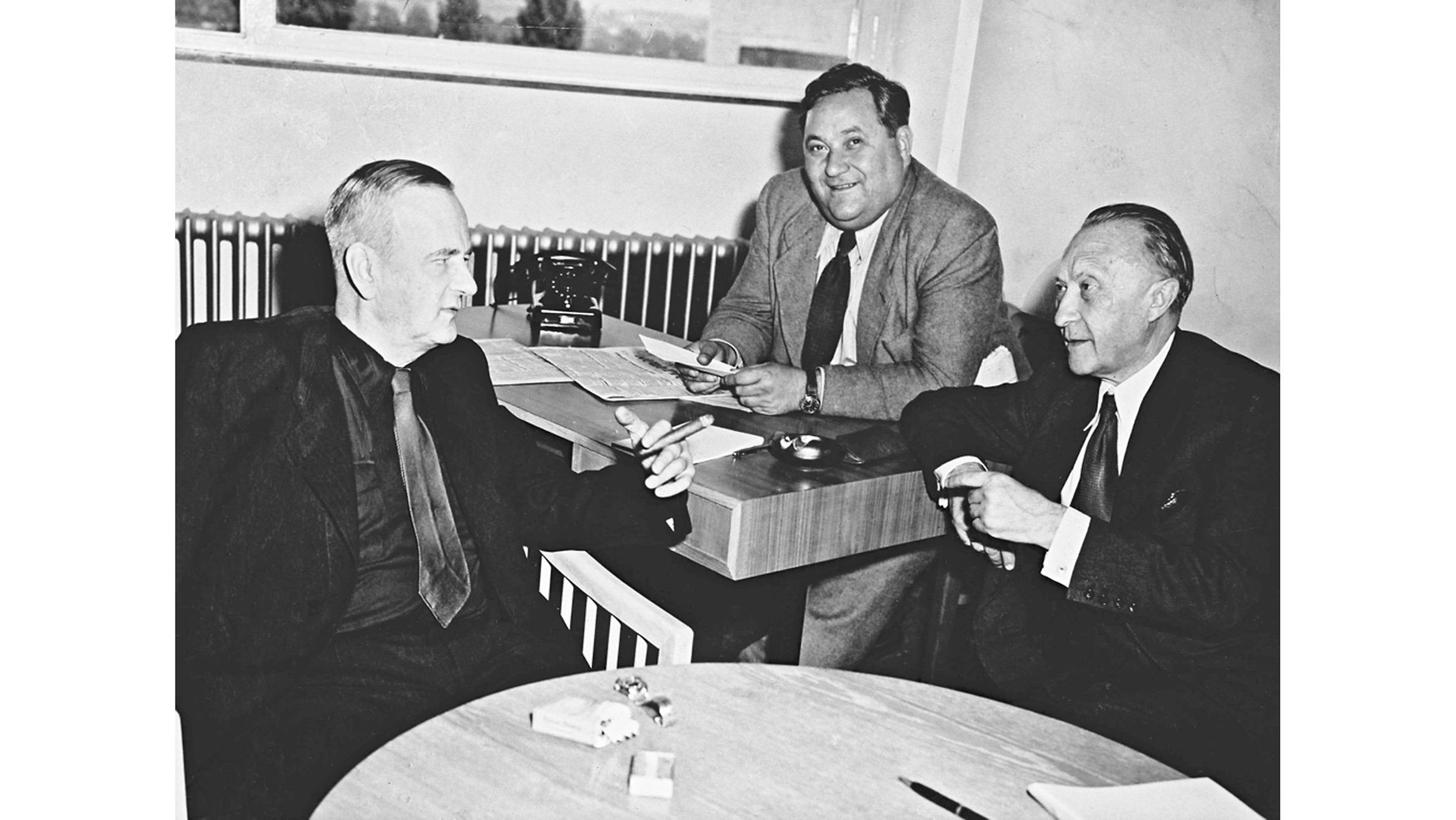 Deutscher Bundestag - Wiederaufbau der Staatlichkeit und Teilung ...