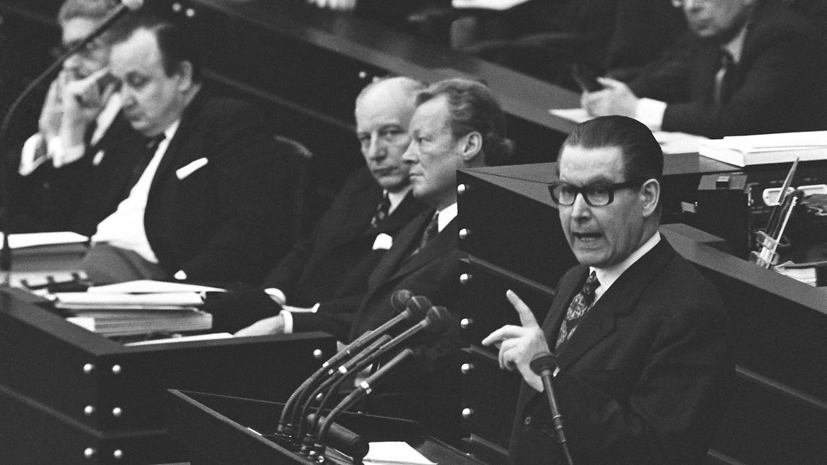 Welcher Politiker Steht Für Die Ostverträge www.bundestag.de