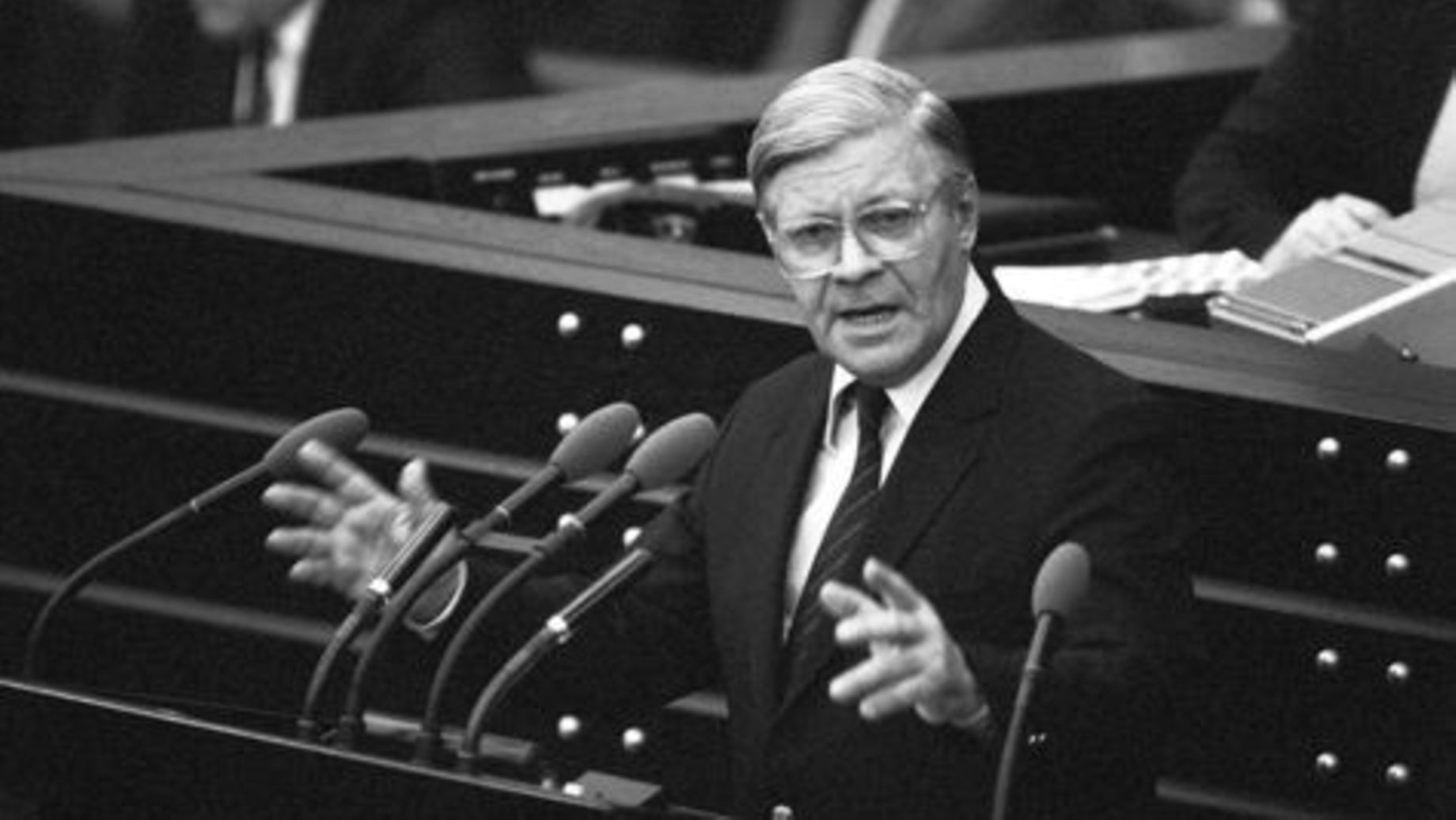 Deutscher Bundestag 3. Februar 1982 Schmidt stellt die Vertrauensfrage