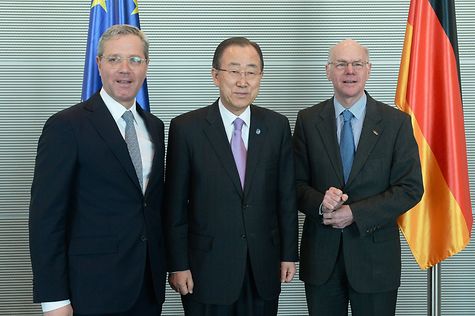 Deutscher Bundestag - Ban Ki-moon: Die Welt schaut auf Deutschland