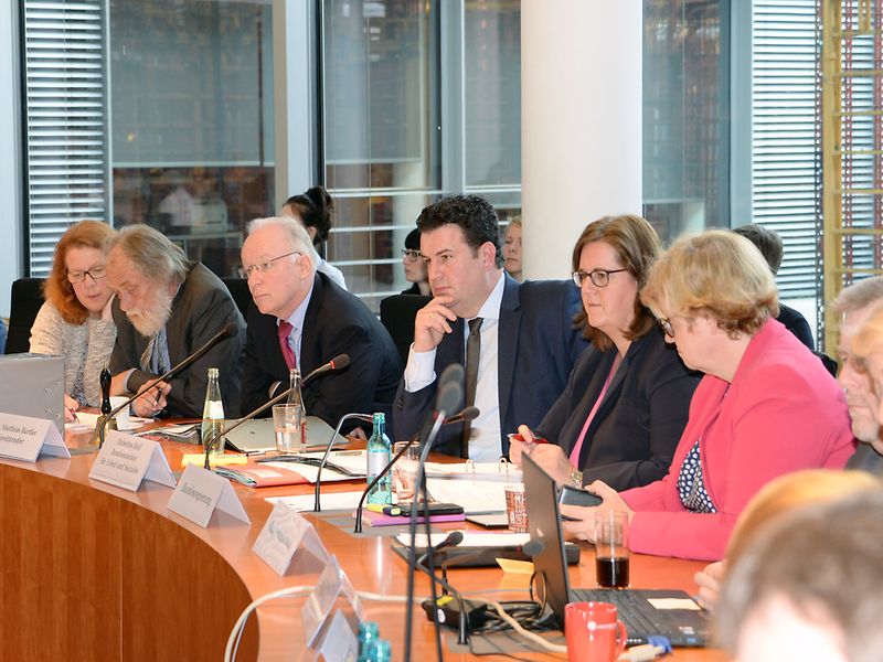 Deutscher Bundestag Ausschuss für Arbeit und Soziales