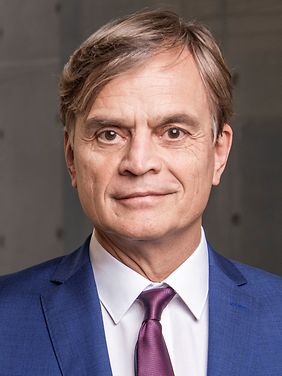 Bernd Baumann