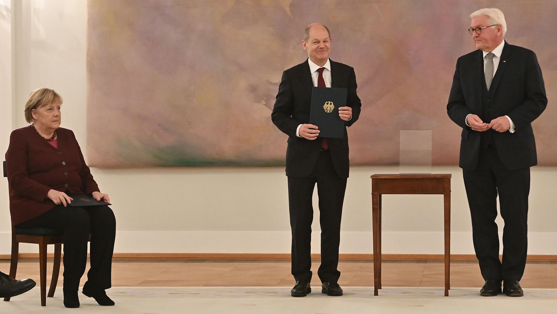 Deutscher Bundestag - Wie das Grundgesetz eine kanzlerlose Zeit verhindert