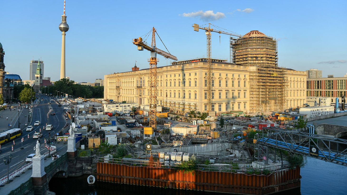 Deutscher Bundestag - Vor 20 Jahren: Bundestag beschließt Wiederaufbau des  Berliner Stadtschlosses
